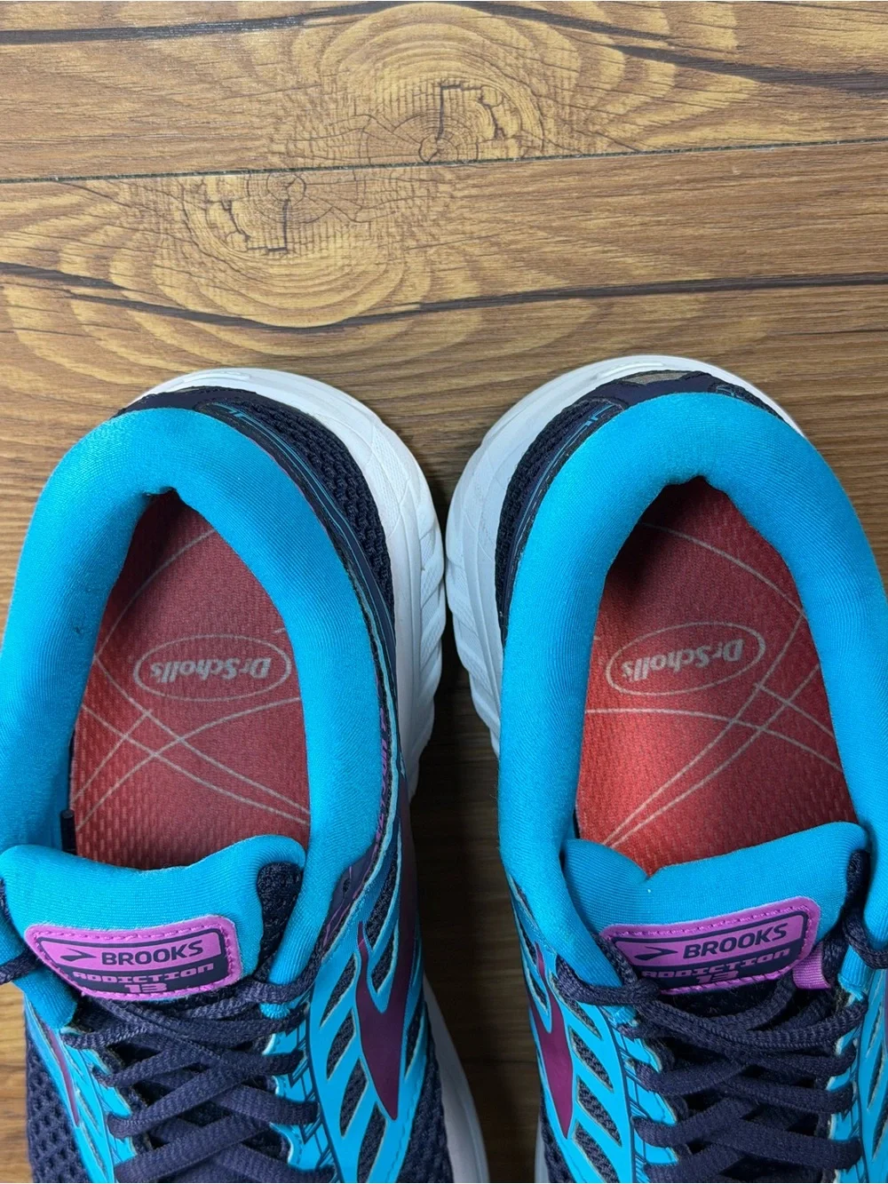 Brooks Addiction 13 Women’s Size 9.5 2E WIDE Walking Running Shoes Sneakers